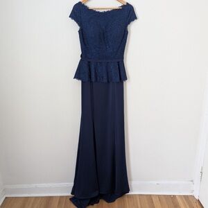 Elegant Navy Blue Evening Gown
